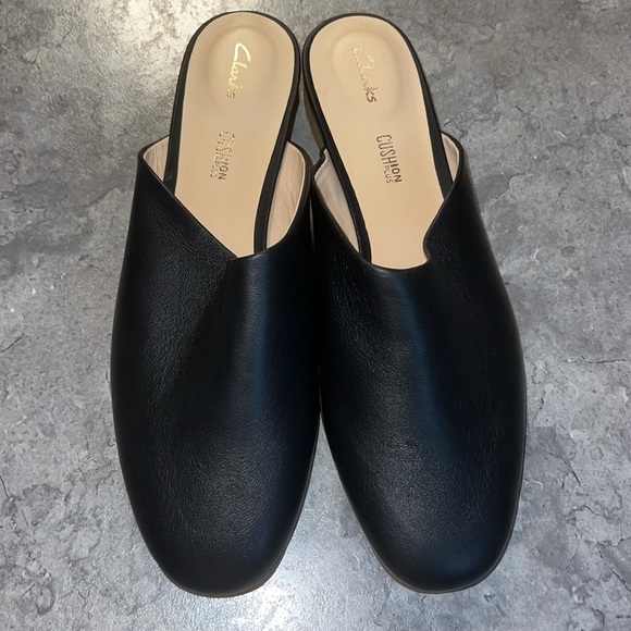Clarks leather mule. NWOT - Picture 2 of 6